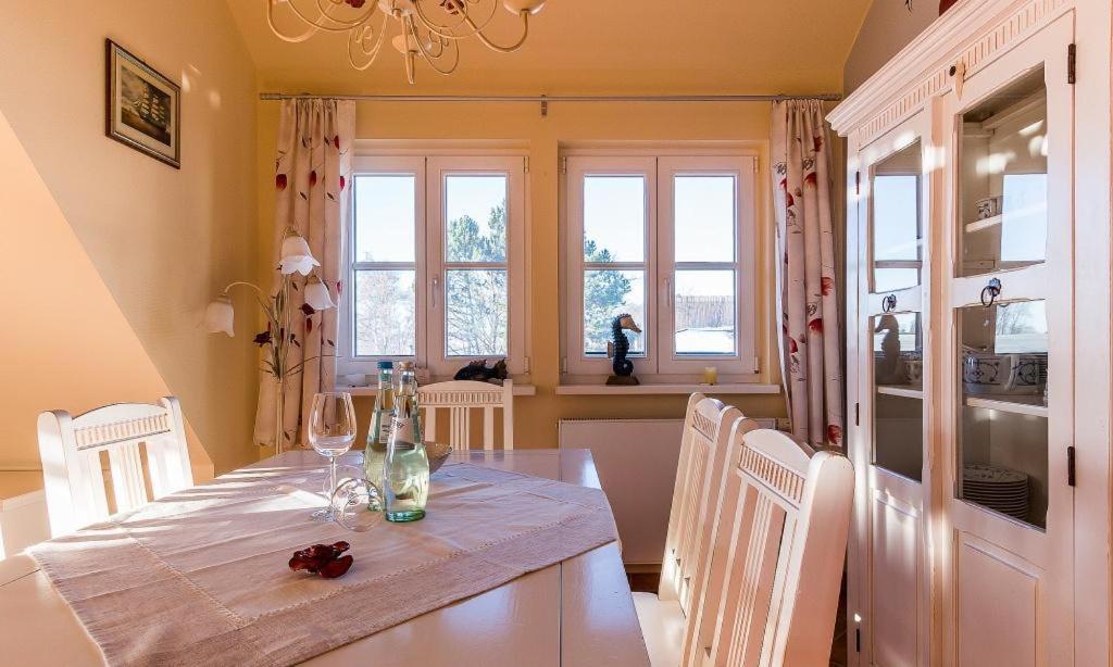 Madlen Appartement Ahrenshoop Buitenkant foto